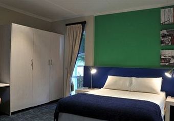 Hotel The Bayshore Inn