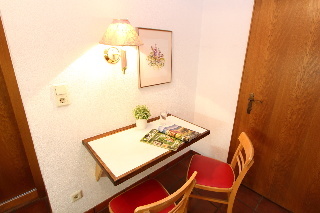 Checkvienna - Edelhof Apartments