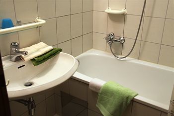 Checkvienna - Edelhof Apartments