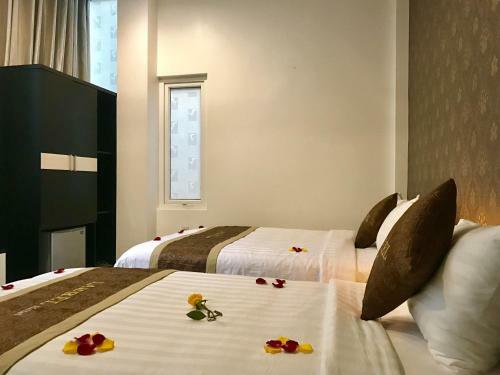Liberty Hue Center Hotel