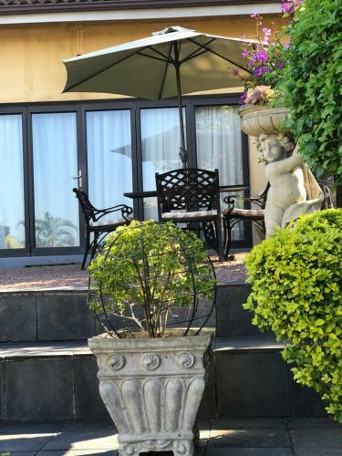 Bed & Breakfast Edens Guest House