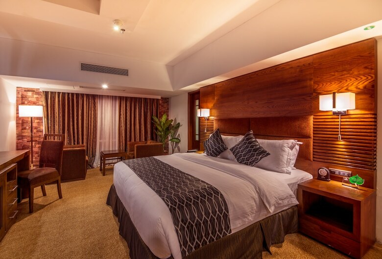 Hotel Long Beach Suites Dhaka