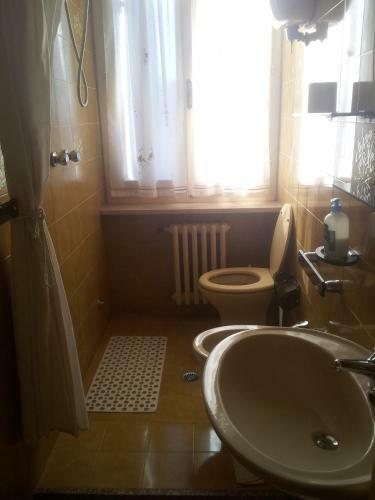 Hostal Assisana Affittacamere