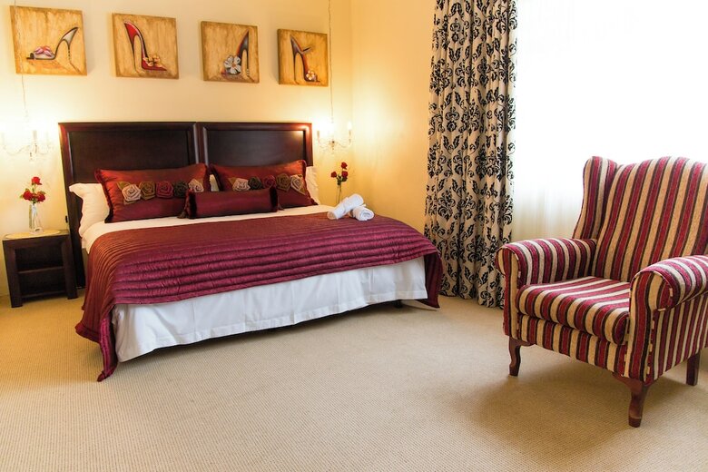 Hostal La Barune Guest House