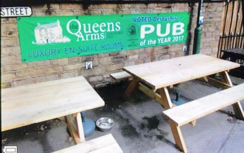 Hotel Queens Arms Country Inn