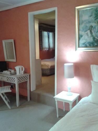 Hostal Riverbend Country House