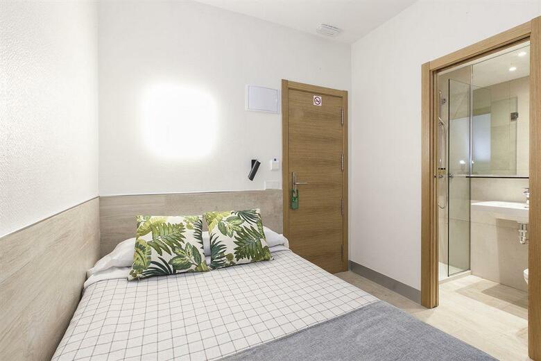 Hostal Castilla II Puerta Del Sol