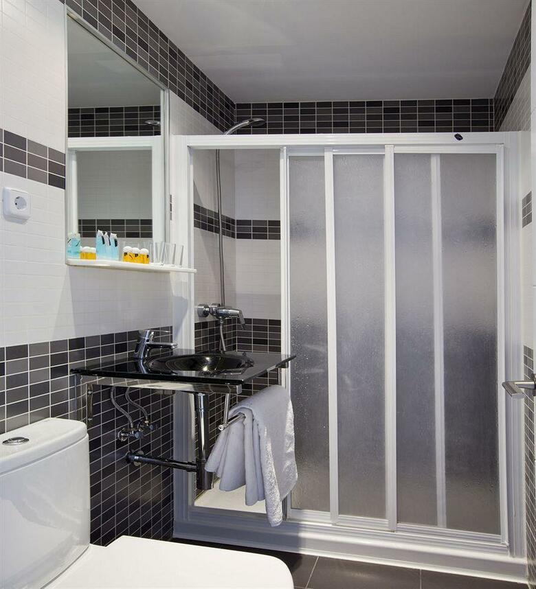 Hostal Castilla II Puerta Del Sol