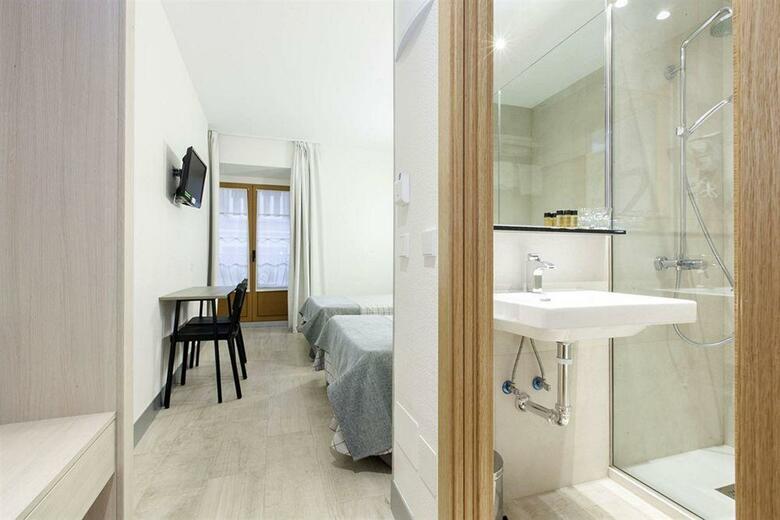 Hostal Castilla II Puerta Del Sol