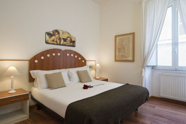 Hostal Navona Tower Relais
