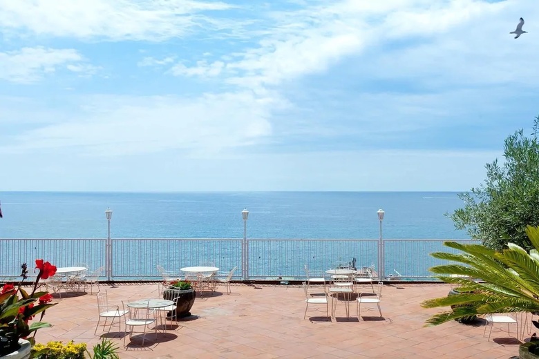 Hotel Roger De Flor Seleqtta