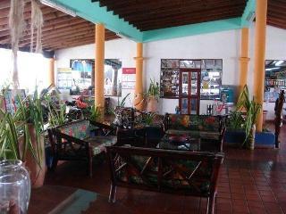 Hotel Tropical Refuge