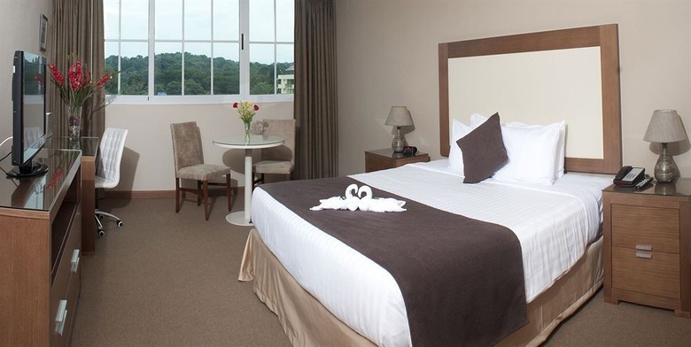 Central Park Hotel Casino & Spa