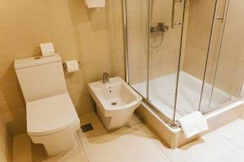 Hotel Plaza Central Canning