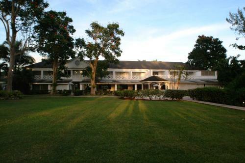 Hotel Discovery Bay By Rex Resorts