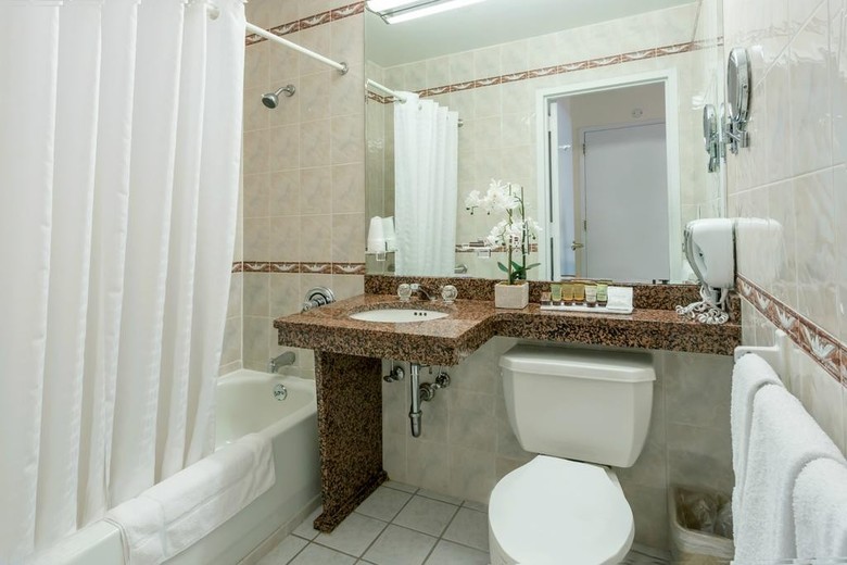 Chelsea Savoy Hotel