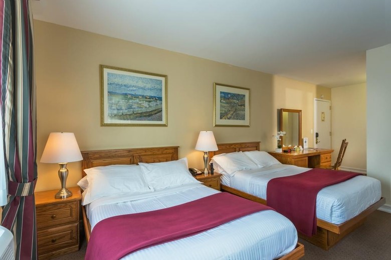 Chelsea Savoy Hotel