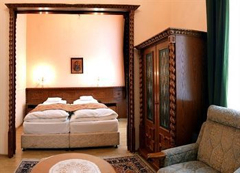Tisza Hotel