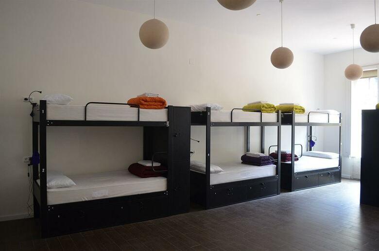 360 Hostel Barcelona Arts&culture