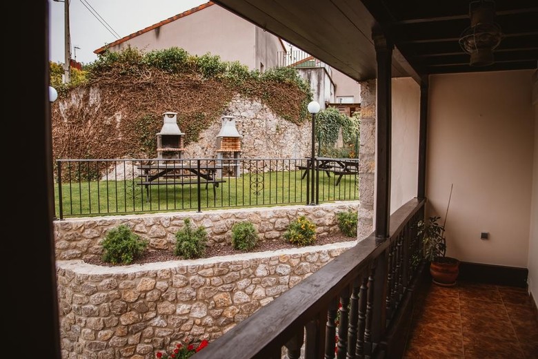 Apartamentos Rurales El Requexu