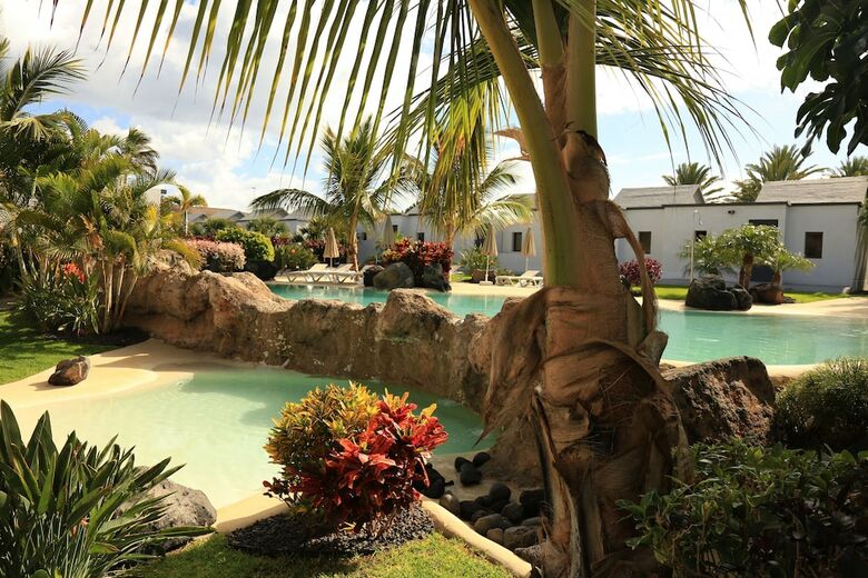 Hotel Romantic Fantasia Dreams