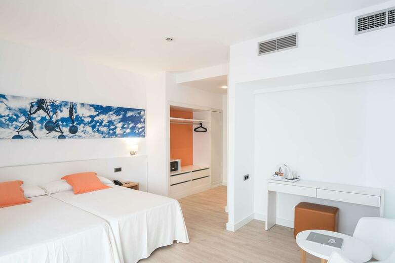 Hotel THB Ocean Beach