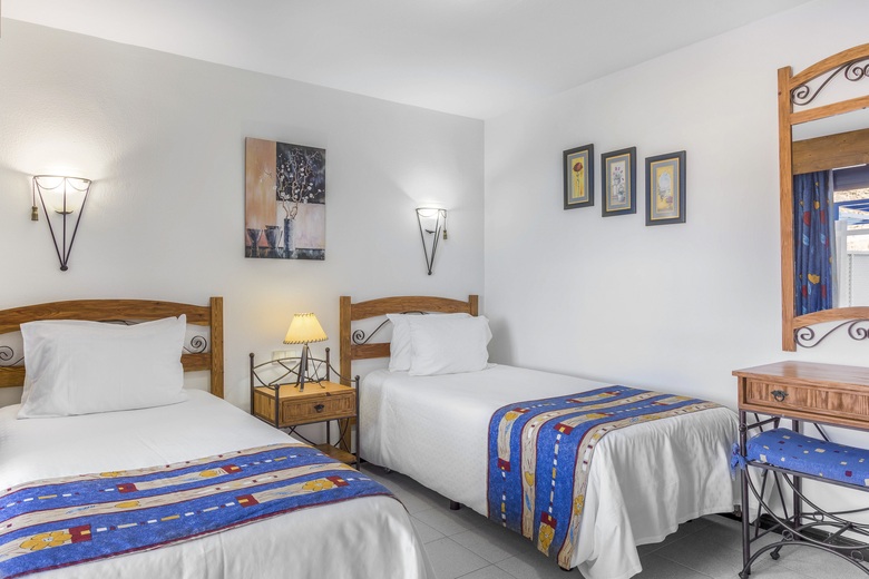 Hotel Club Cala Blanca