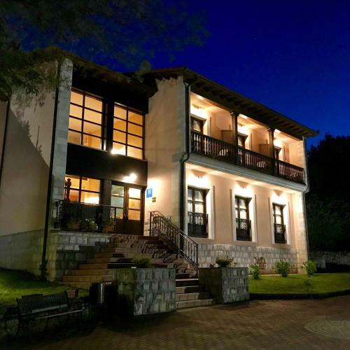 Hotel Rural El Texeu