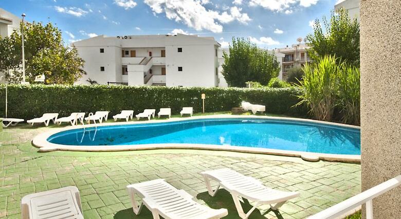 Llevant Apartamentos