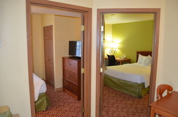 Hotel Towneplace Suites By Marriott Dallas Plano