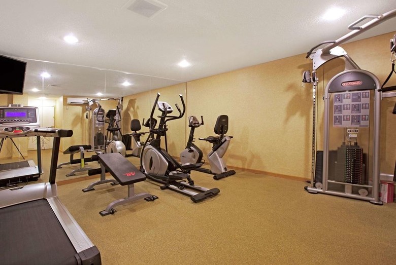 Hotel Howard Johnson Express Inn Bronx Ny