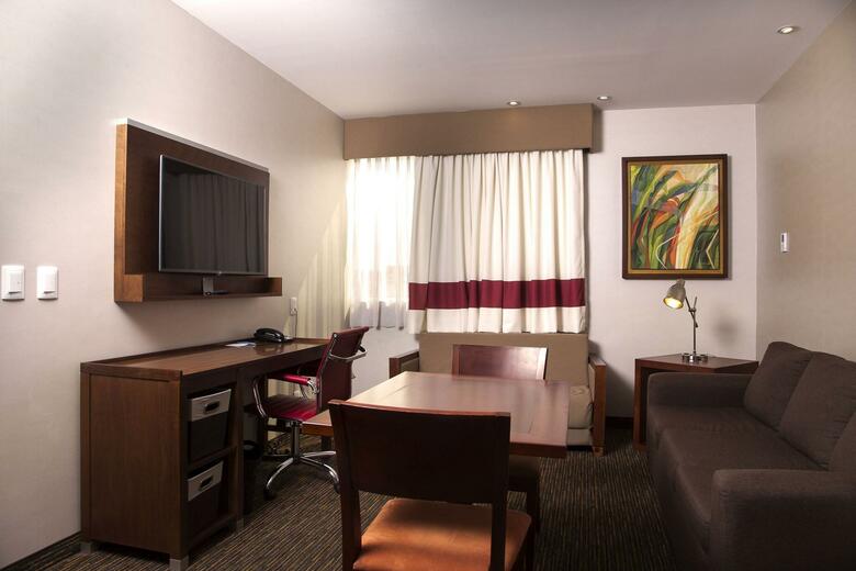 Hotel Four Points By Sheraton Queretaro Norte