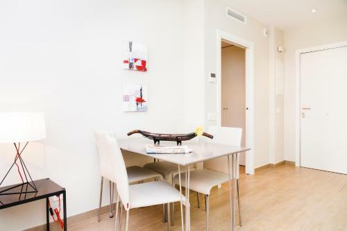 Feelathome Plaza Apartments