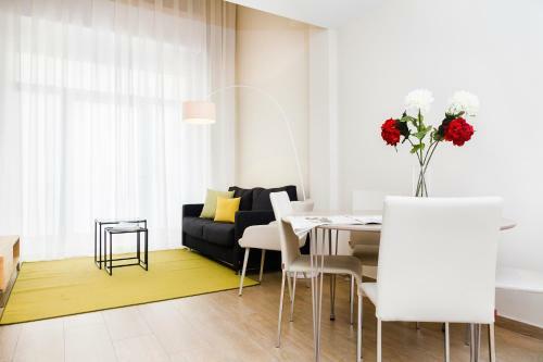Feelathome Plaza Apartments