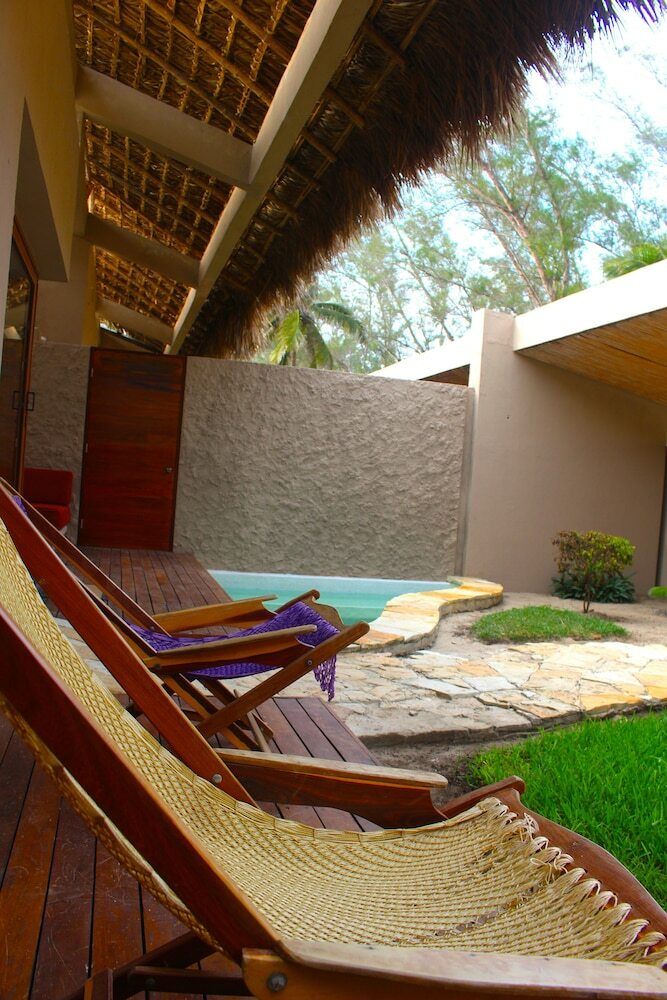 Hotel Isla Tajin Beach And River Resort