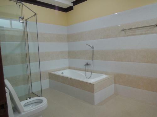 Hostal Kampongbay Makeng Guesthouse