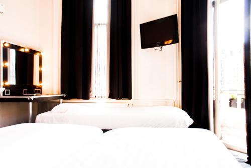 Backstage Hotel