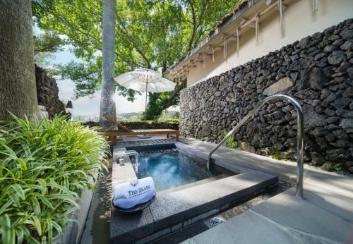 The Seaes Hotel & Resort