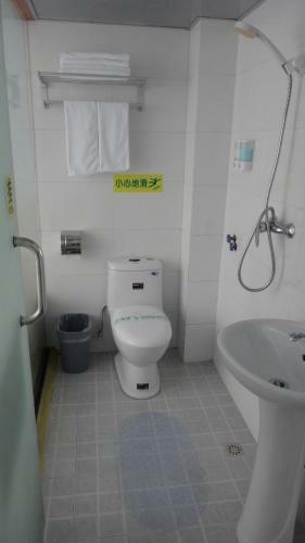 Guilin 68� Hotel North Train Station Branch