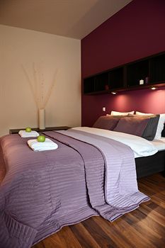 Angel Plaza Apartments