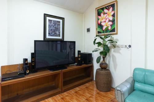 Garden Hostel