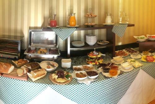 Hotel Les Jardins Carol