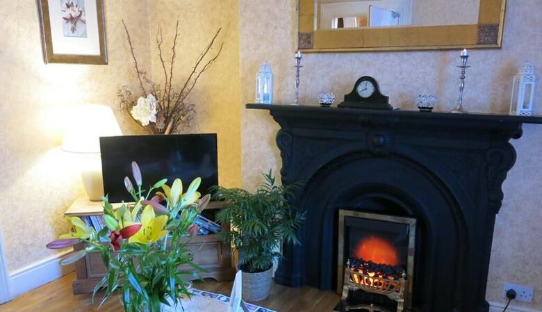 Hostal Donnybrook Hall