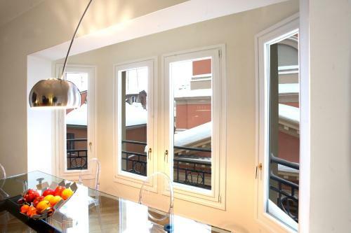 Santo Stefano Apartments