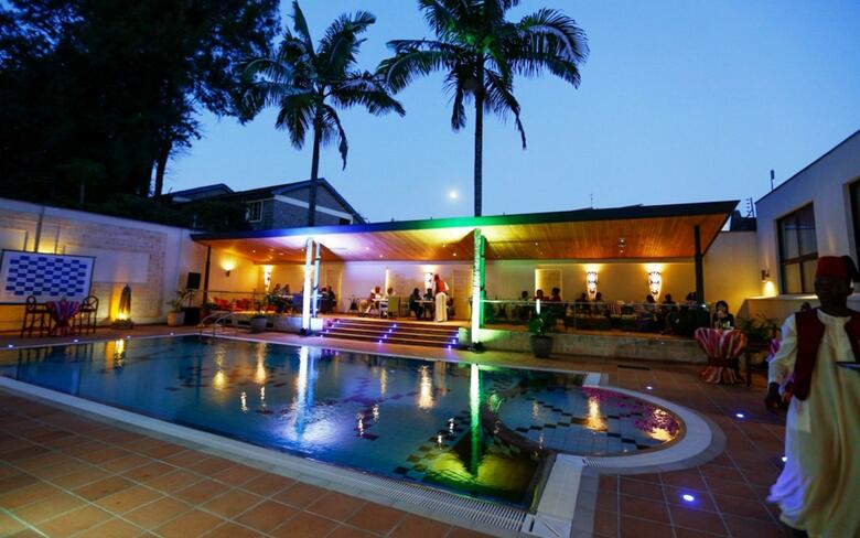 Hotel The Heron Portico