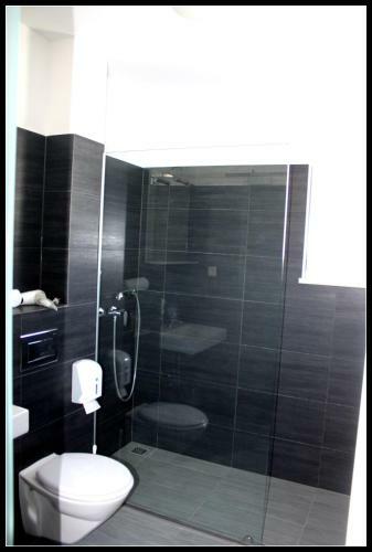 Hostal Villa White