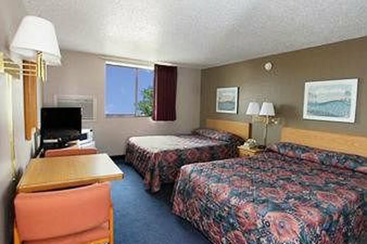 Hotel Super 8 Bismarck
