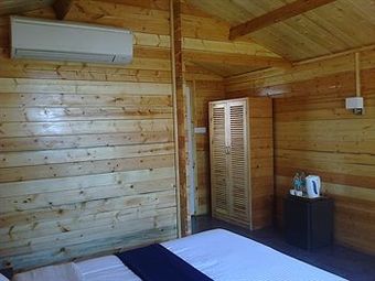 Hotel Ozran Heights Beach Resort