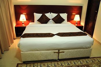 Aparthotel Raynor Hotel Apartments