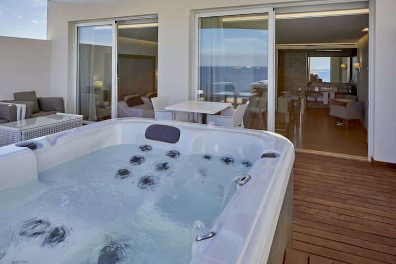Hotel Torre Del Mar